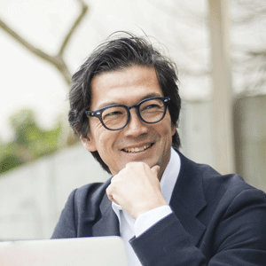内山 博文 氏