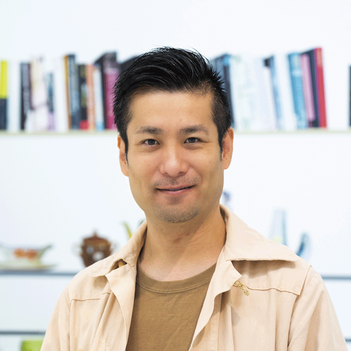 山崎 亮 氏